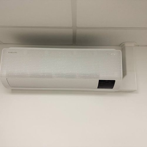 climatiseur blanc samsung