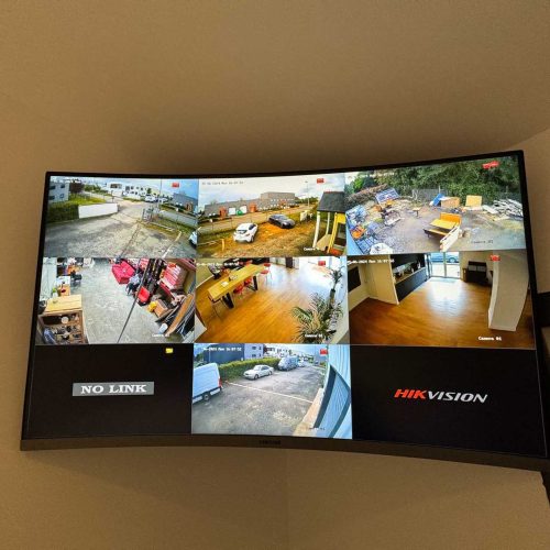 ecran de surveillance